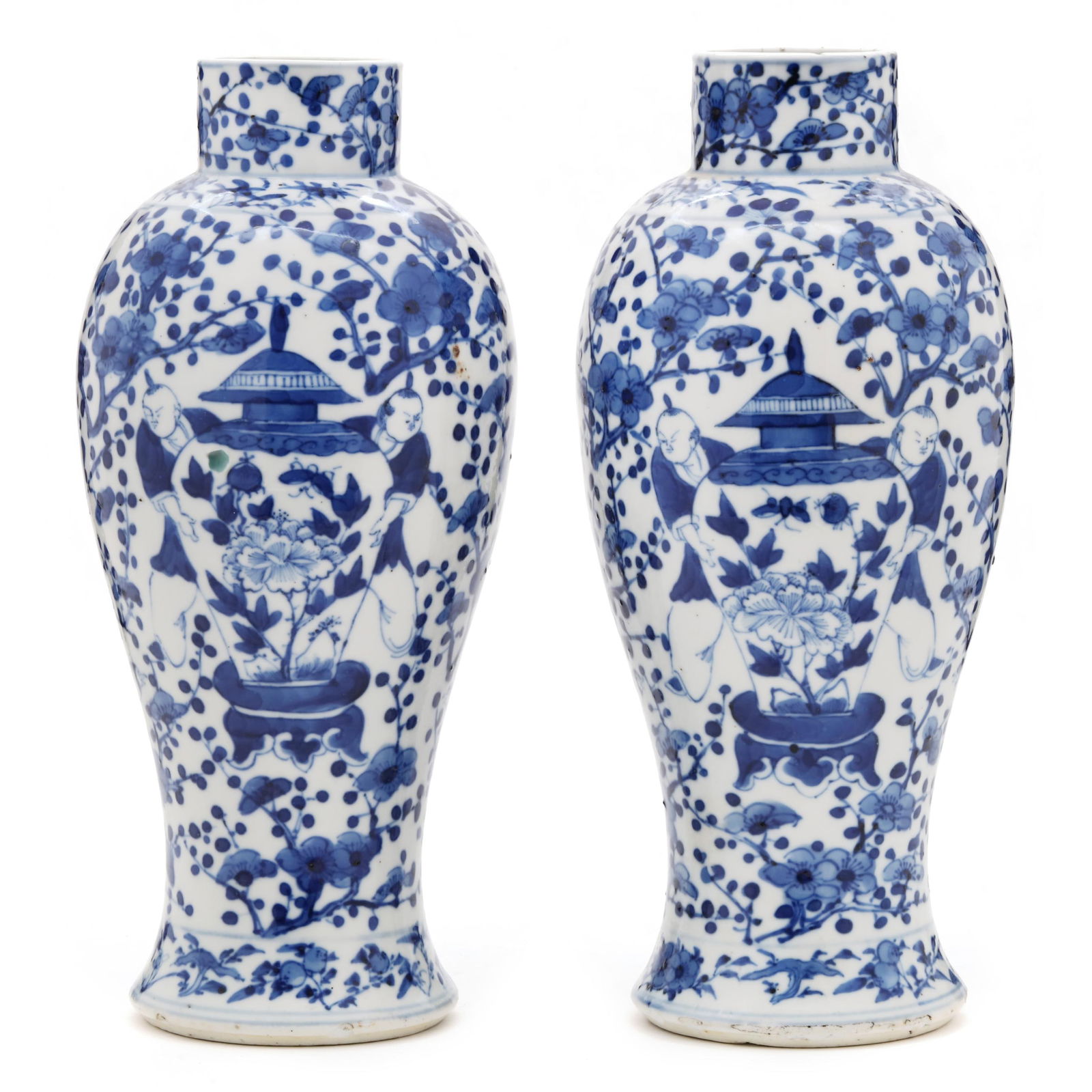 PAIR OF CHINESE BLUE AND WHITE