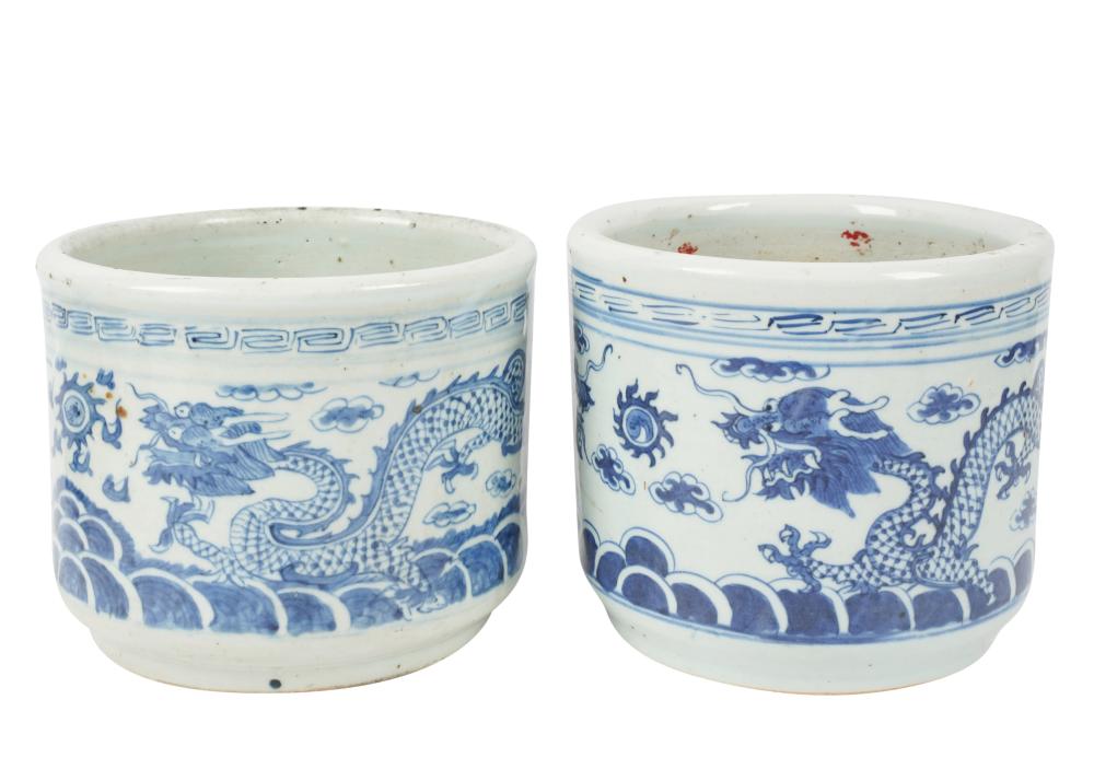 PAIR OF CHINESE BLUE AND WHITE