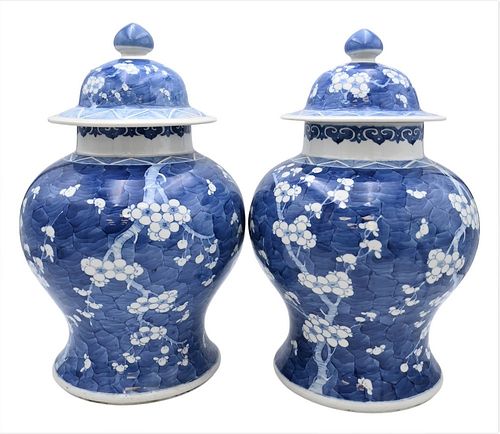 PAIR OF CHINESE BLUE AND WHITE
