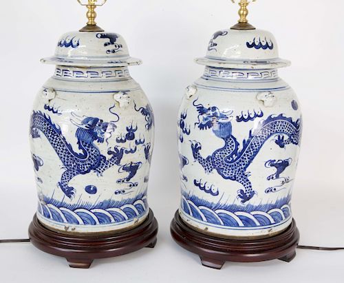 PAIR OF CHINESE BLUE AND WHITE
