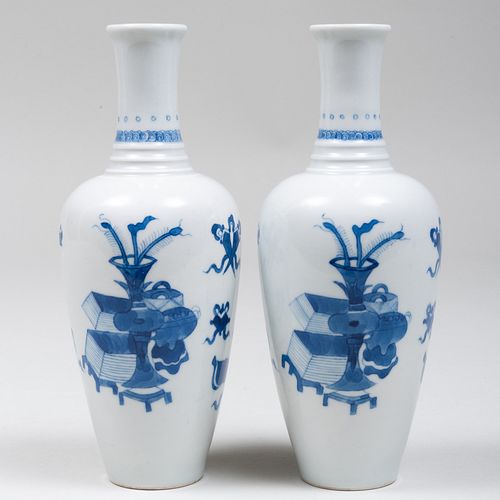 PAIR OF CHINESE BLUE AND WHITE