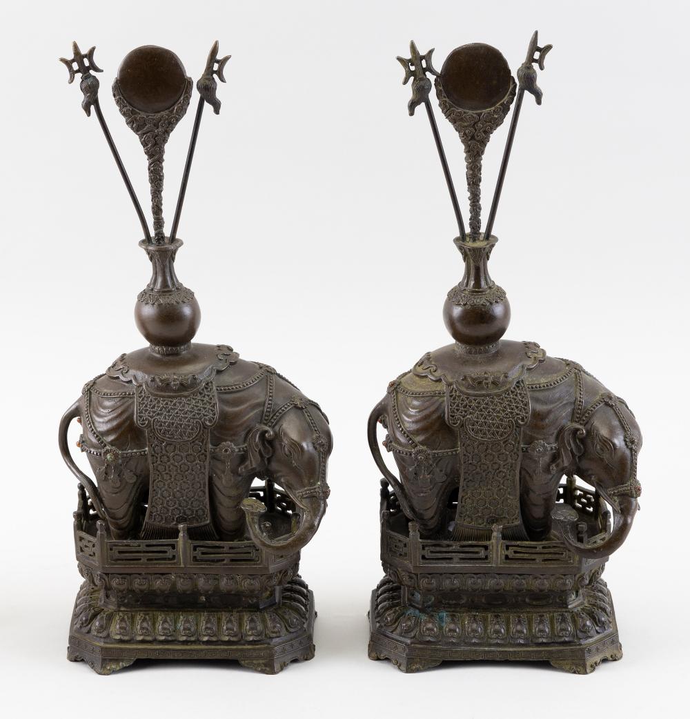 PAIR OF CHINESE BRONZE