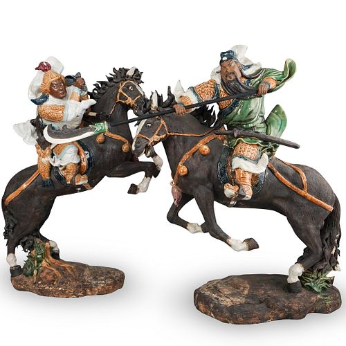 PAIR OF CHINESE CERAMIC