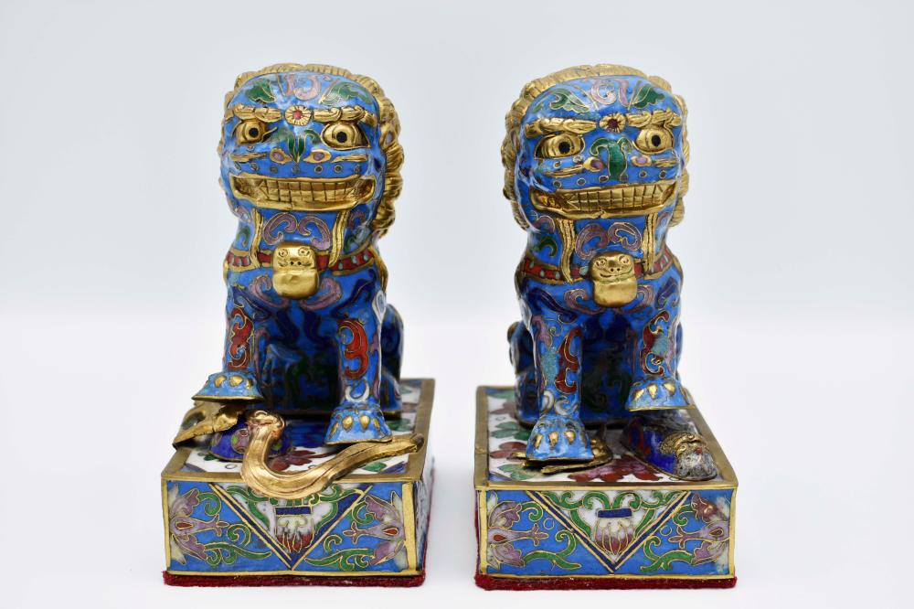 PAIR OF CHINESE CLOISIONNE ENAMEL
