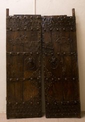 PAIR OF CHINESE COURTYARD GATE