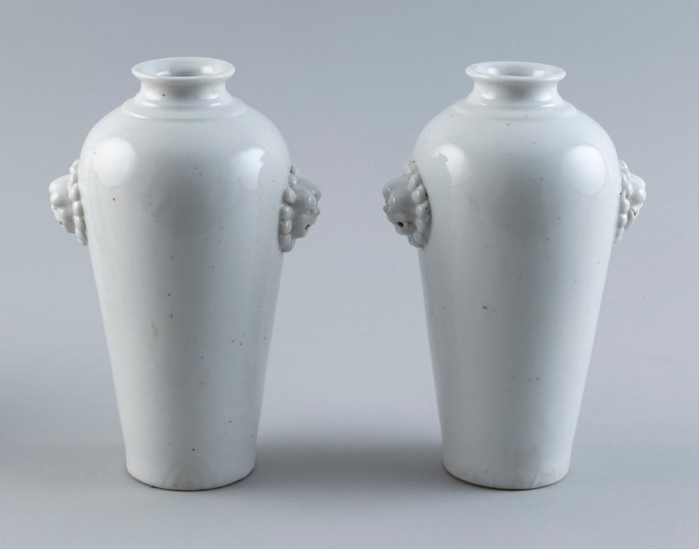PAIR OF CHINESE DEHUA PORCELAIN
