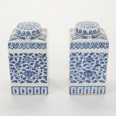 PAIR OF CHINESE EXPORT BLUE &