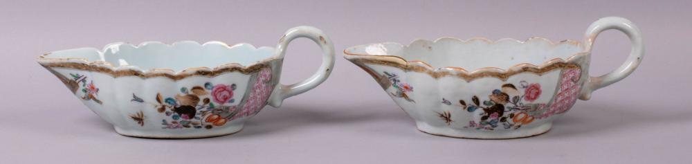 PAIR OF CHINESE EXPORT FAMILLE ROSE
