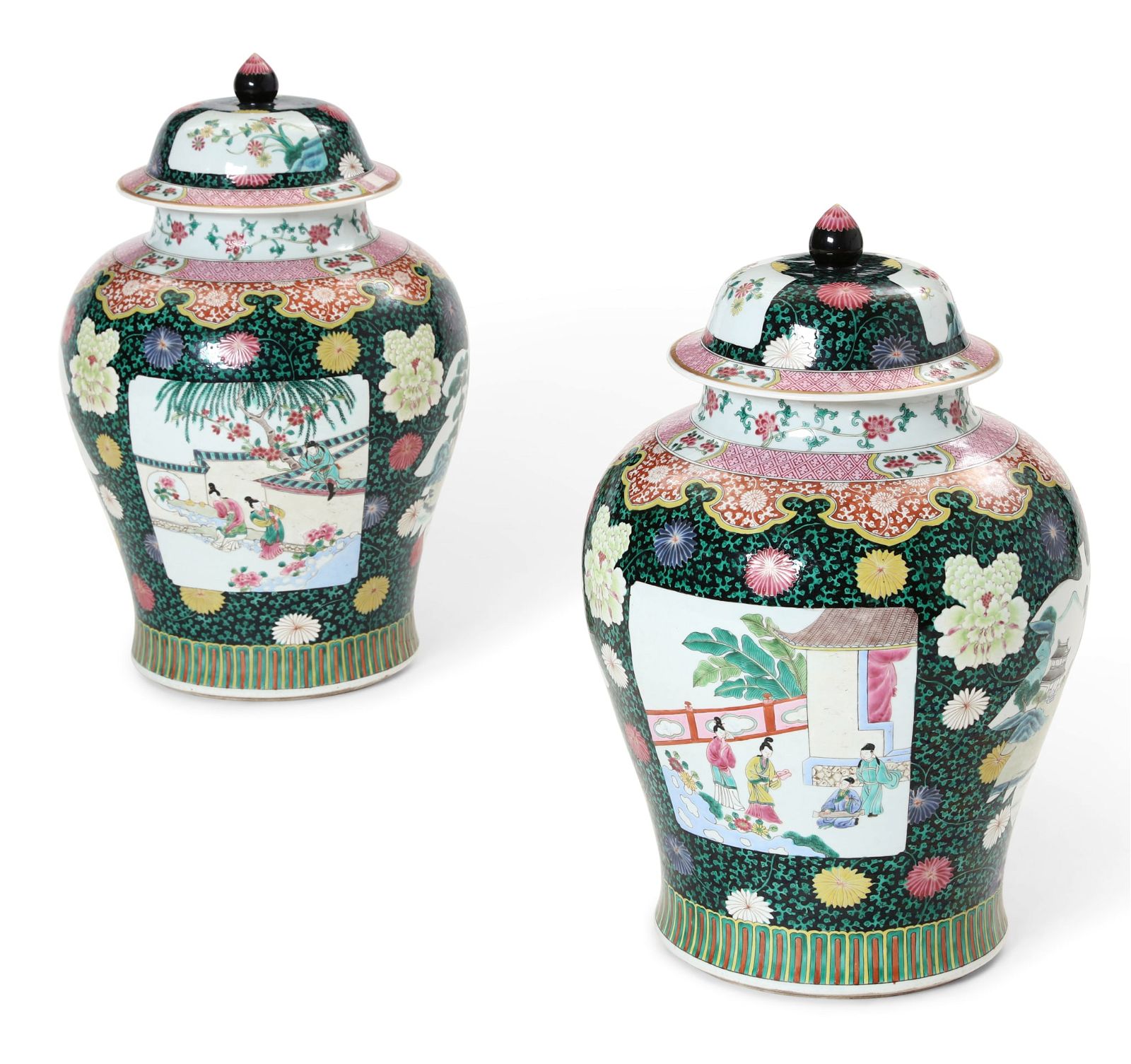 PAIR OF CHINESE EXPORT FAMILLE