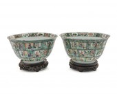 PAIR OF CHINESE EXPORT FAMILLE