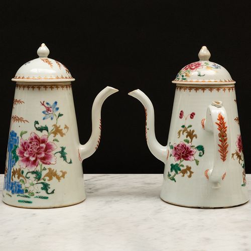 PAIR OF CHINESE EXPORT FAMILLE ROSE