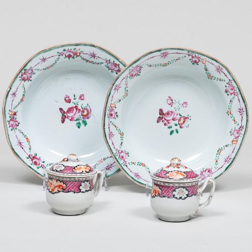 PAIR OF CHINESE EXPORT FAMILLE ROSE