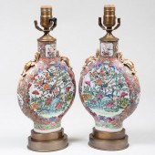 PAIR OF CHINESE EXPORT PILGRIM