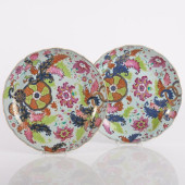PAIR OF CHINESE EXPORT PORCELA
