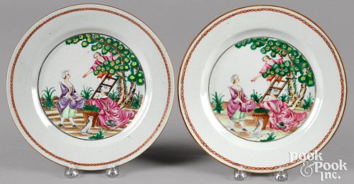 PAIR OF CHINESE EXPORT PORCELAIN