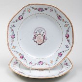 PAIR OF CHINESE EXPORT PORCELA