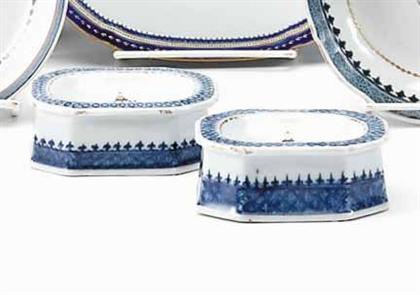 Pair of Chinese export porcelain