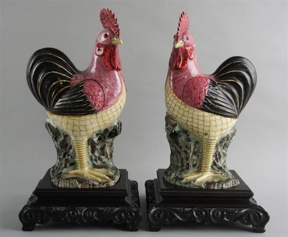 PAIR OF CHINESE EXPORT STYLE MODELS