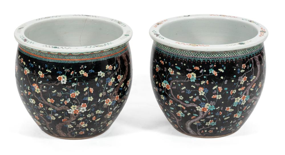 PAIR OF CHINESE FAMILLE NOIRE