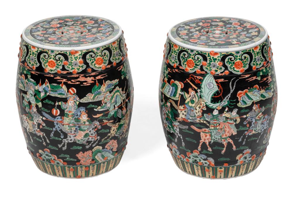 PAIR OF CHINESE FAMILLE NOIRE