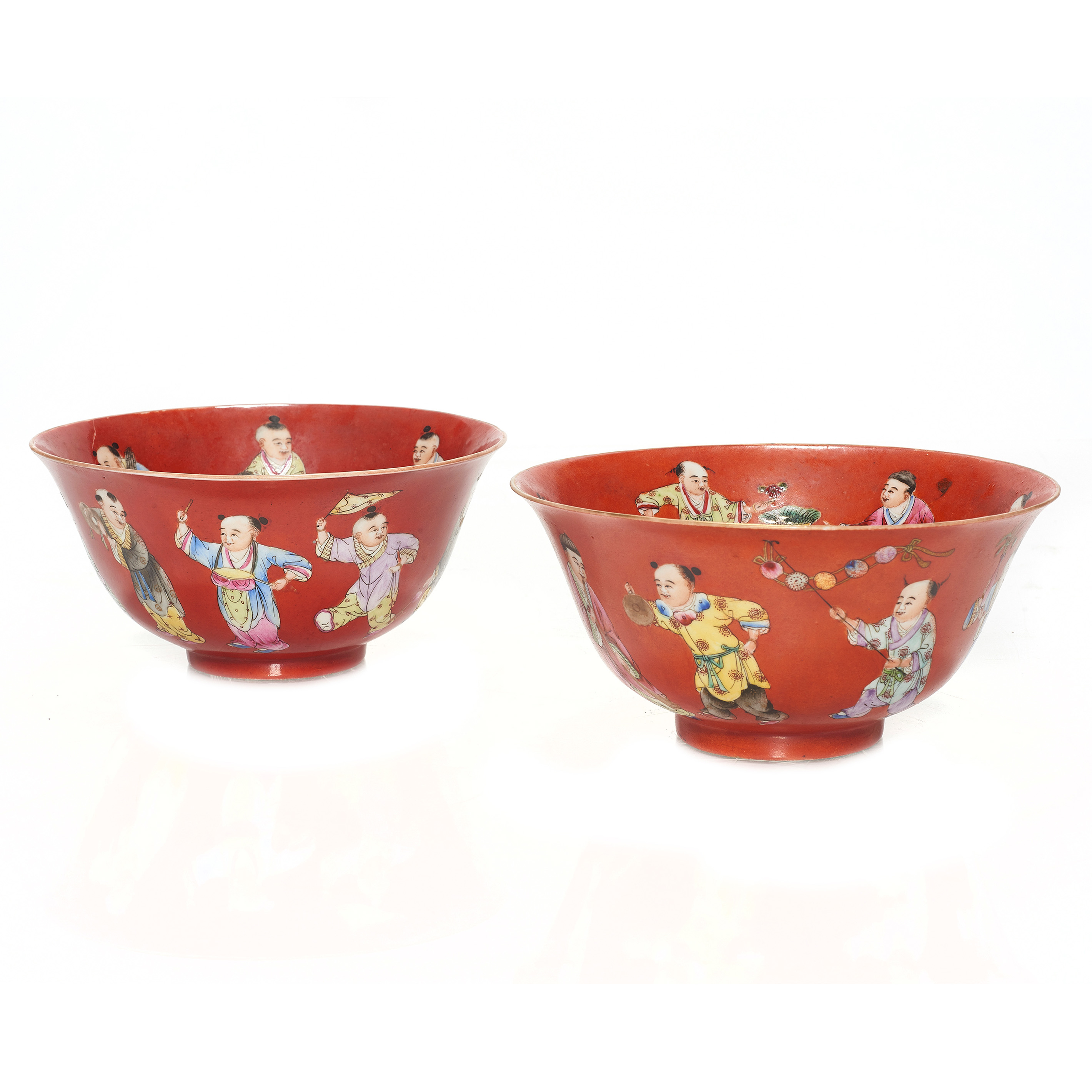 PAIR OF CHINESE FAMILLE ROSE