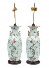 PAIR OF CHINESE FAMILLE ROSE P