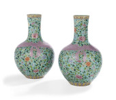PAIR OF CHINESE FAMILLE ROSE P