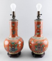 PAIR OF CHINESE FAMILLE ROSE P
