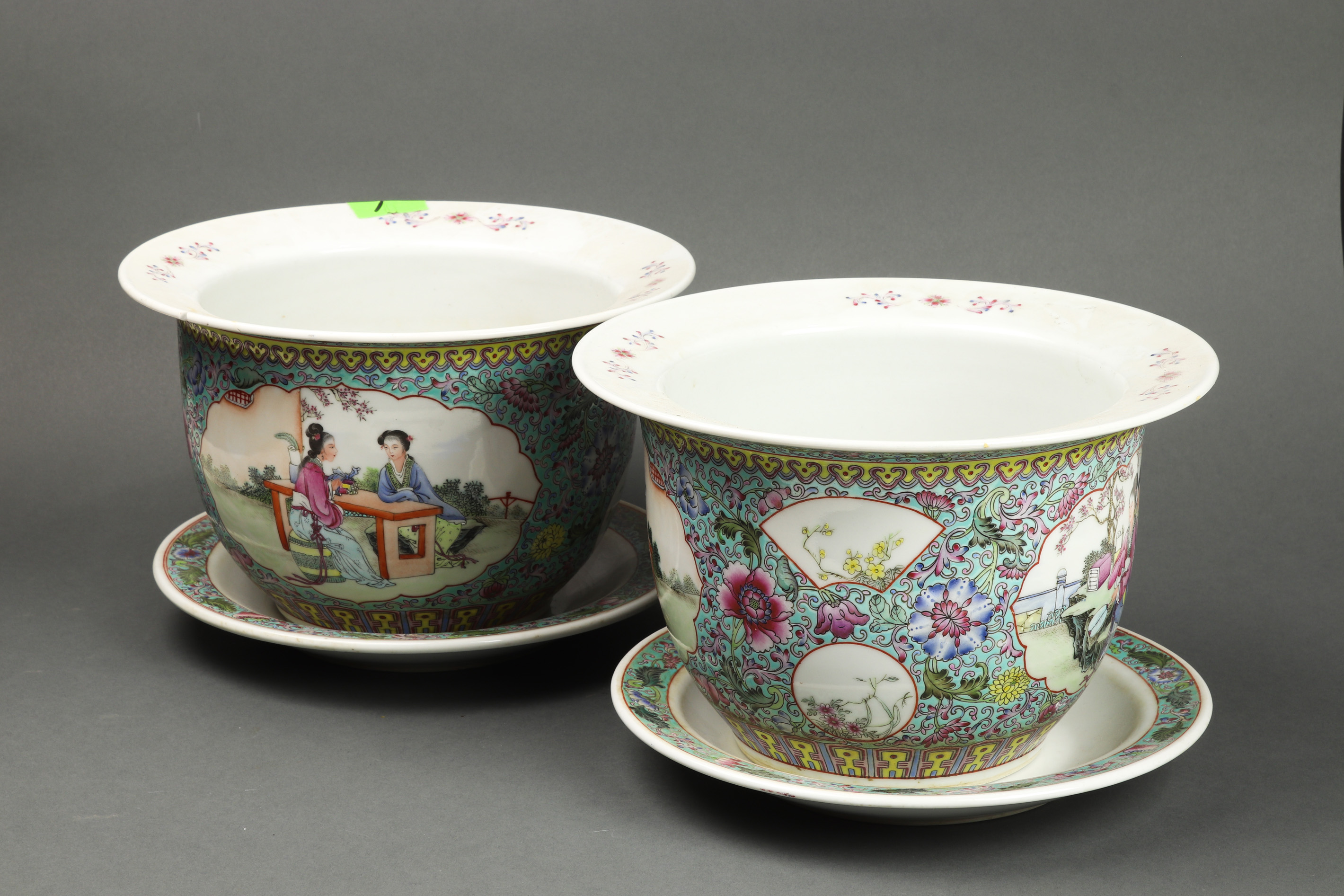 PAIR OF CHINESE FAMILLE ROSE
