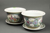 PAIR OF CHINESE FAMILLE ROSE P