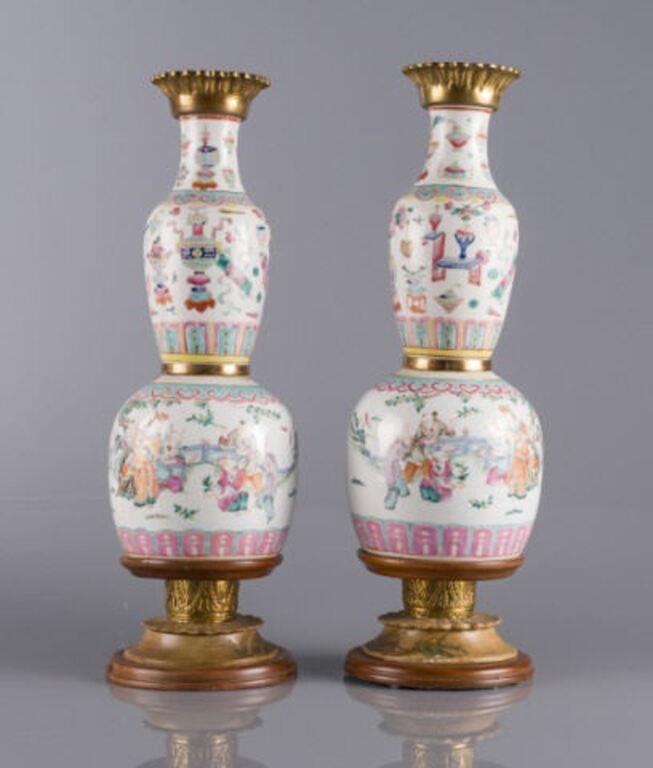 PAIR OF CHINESE FAMILLE ROSE VASESA