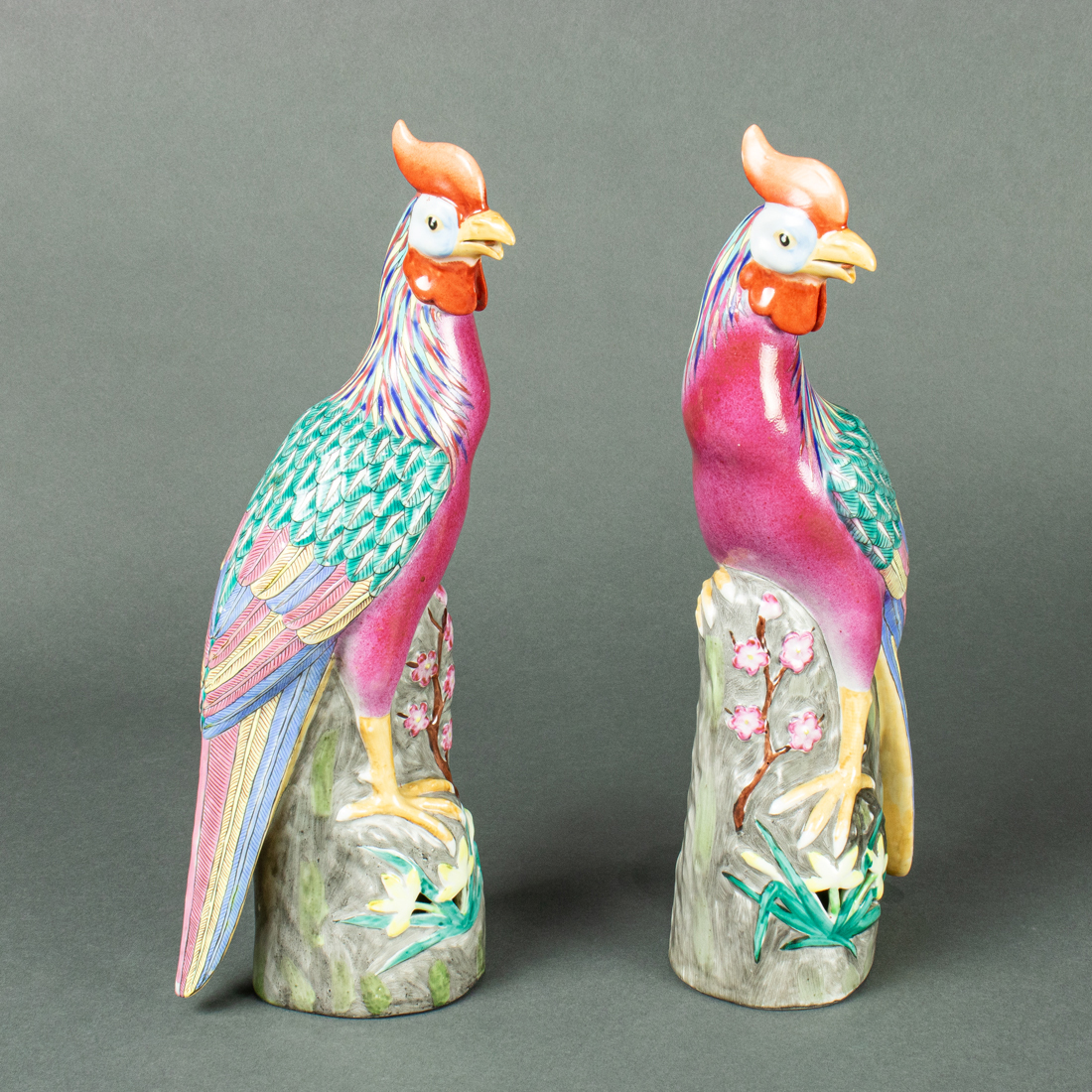 PAIR OF CHINESE FAMILLE ROSE
