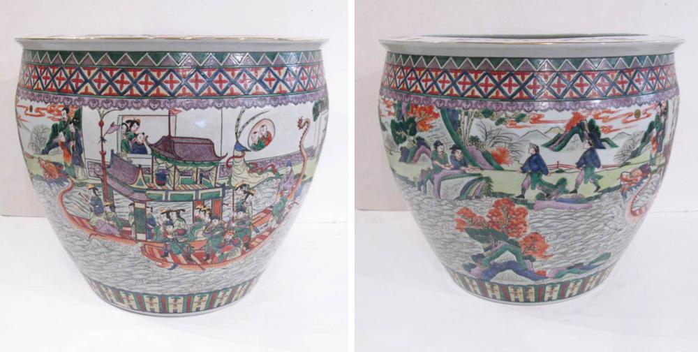 PAIR OF CHINESE FAMILLE VERDE
