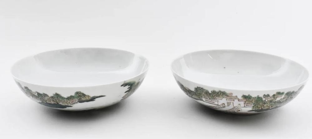 PAIR OF CHINESE FAMILLE VERTE
