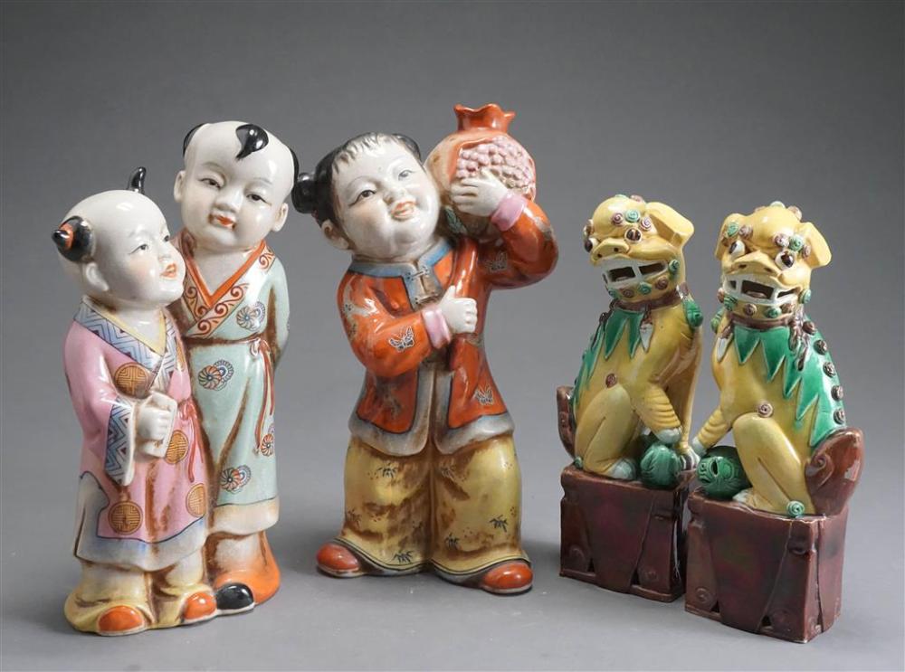 PAIR OF CHINESE GLAZED CERAMIC