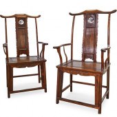 PAIR OF CHINESE HUANGHUALI WOO