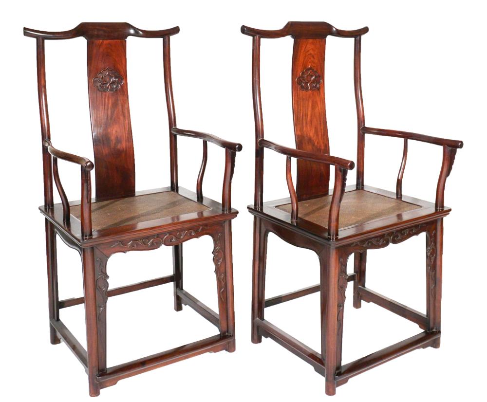 PAIR OF CHINESE HUANGHUALI