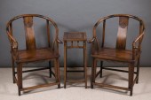 PAIR OF CHINESE MING STYLE HUA