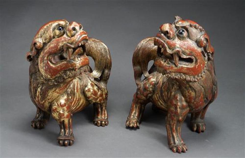 PAIR OF CHINESE PARCEL GILT RED