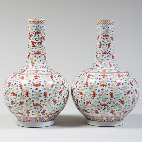 PAIR OF CHINESE PORCELAIN '100
