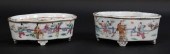 PAIR OF CHINESE PORCELAIN CRIC