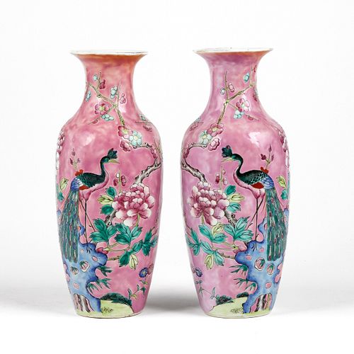 PAIR OF CHINESE PORCELAIN FAMILLE
