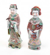 PAIR OF CHINESE PORCELAIN FIGU