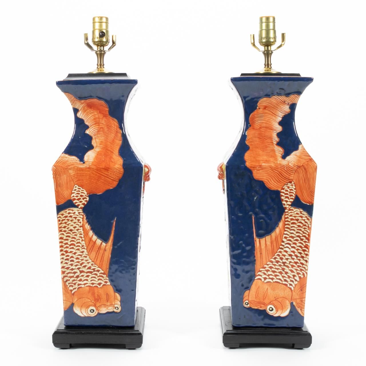 PAIR OF CHINESE PORCELAIN