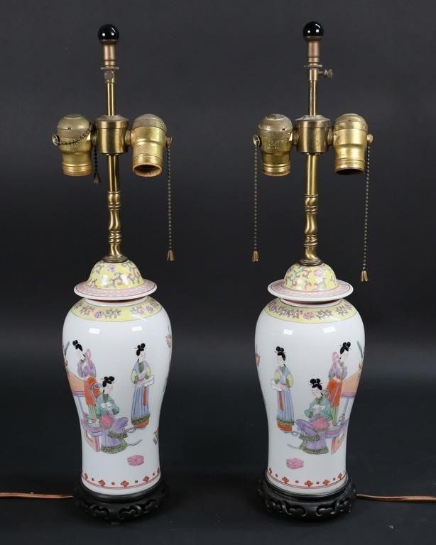 PAIR OF CHINESE PORCELAIN LAMPSPair