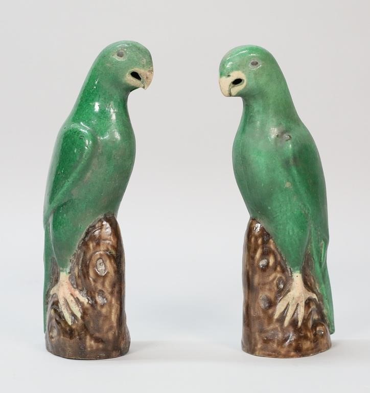 PAIR OF CHINESE PORCELAIN