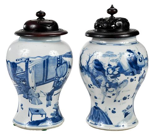 PAIR OF CHINESE PORCELAIN TEMPLE