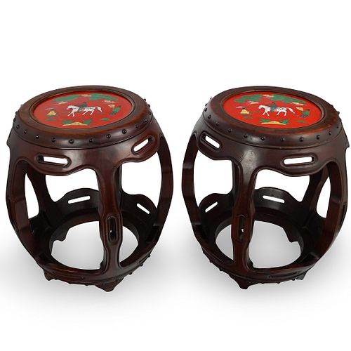 PAIR OF CHINESE PORCELAIN WOOD DRUM