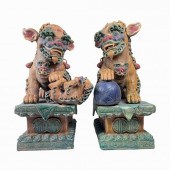 PAIR OF CHINESE SANCAI POTTERY