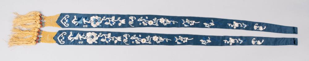 PAIR OF CHINESE SILK EMBROIDERED